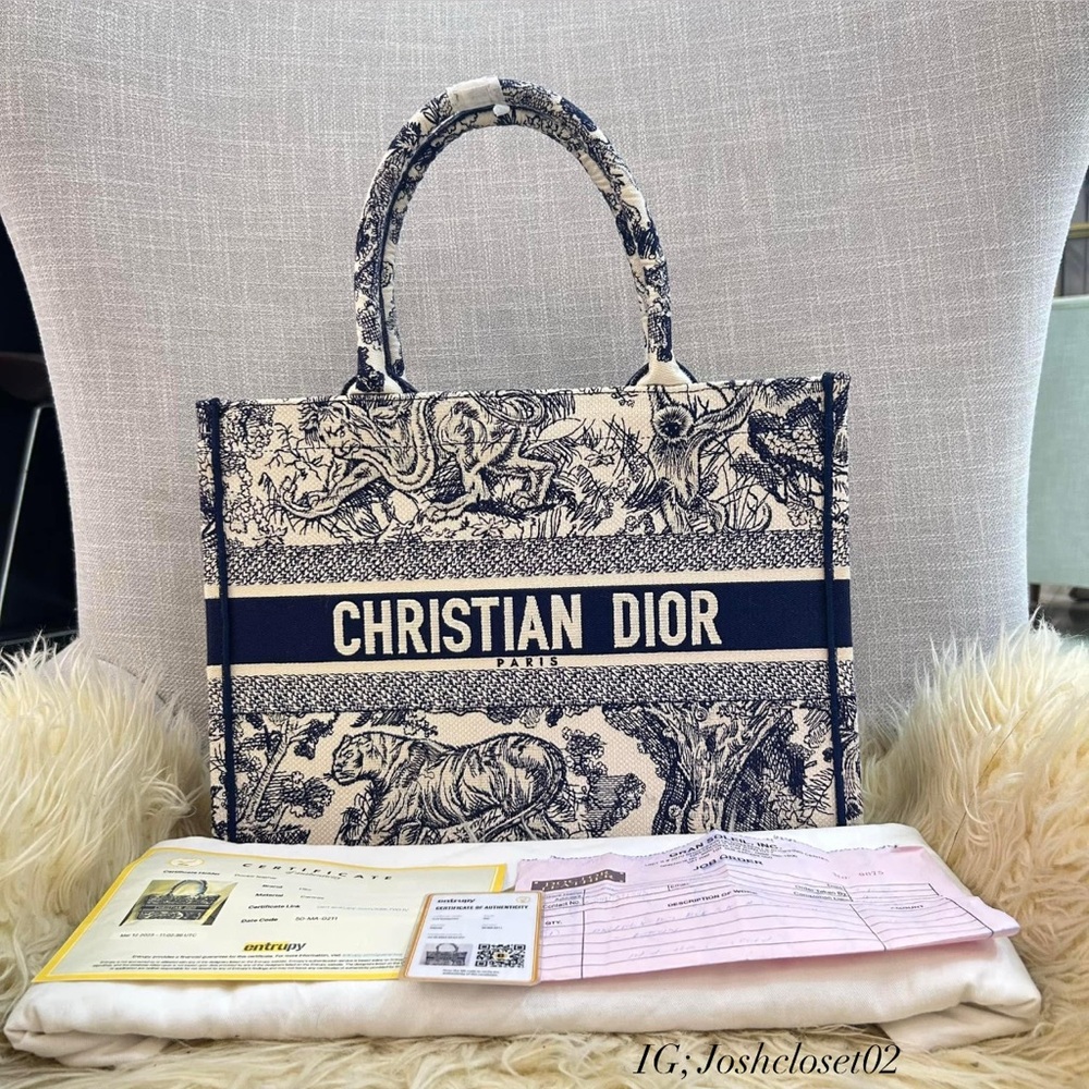 Dior Book tote medium